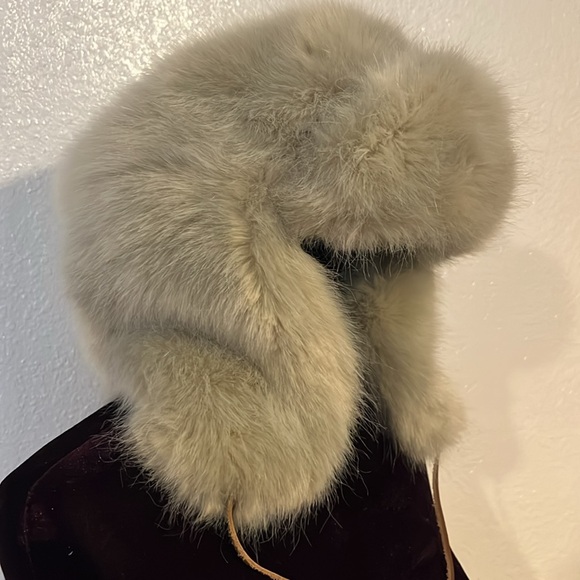 Restoration Hardware faux fur hat - Picture 3 of 9